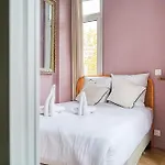 Comfort 2 Bedrooms & Air Conditioning 17 *