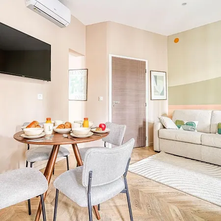 Comfort 2 Bedrooms & Air Conditioning 17 아파트